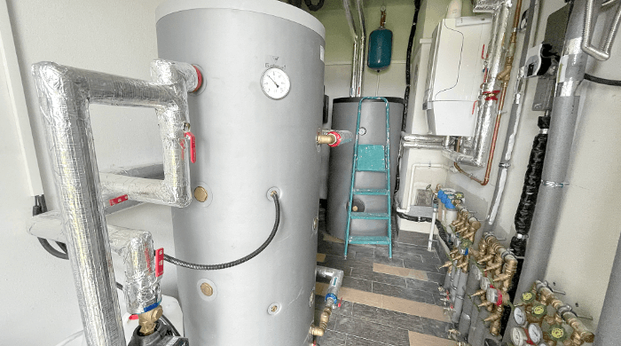 Die Eignung eines thermischen Pufferspeichers hängt u.a. von Heizsystem, Warmwasserbereitung und Budget ab. Die Eignung eines thermischen Pufferspeichers hängt u.a. von Heizsystem, Warmwasserbereitung und Budget ab.