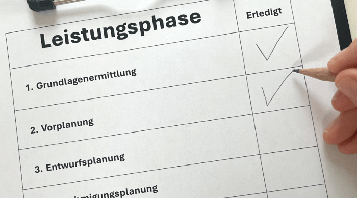Die Vorplanung ist die zweite Leistungsphase der HOAI, in der Entwurfsvarianten entwickelt, verglichen und auf ihre Machbarkeit geprüft werden.